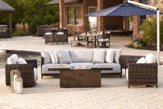 Nevis Firepit Set