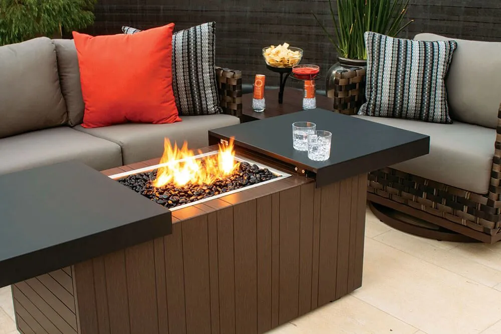 Nevis Firepit Set